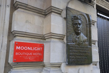 moonlight boutique hotel