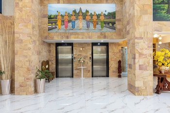 amana hotel phnom penh