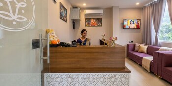 hotel riyansh and cafe