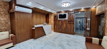 new hotel sun international
