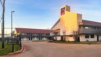 studio 6 suites dallas tx loop 12 west