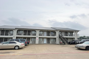 Delux Inn Mesquite Near I-30 Dallas,,3 star