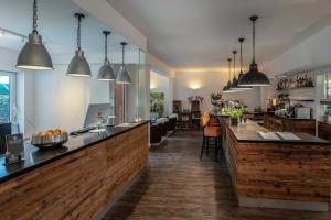 Beach Hotel California,Kiel>>Kalifornien,4 star