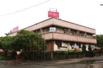 The Embassy Nagpur,X 15 Hingna Road Midc Next To St. Xavier High School Nagpur 440016,3 star
