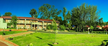 Mountain View Hotel,Ficksburg>>Butha-Buthe,3 star