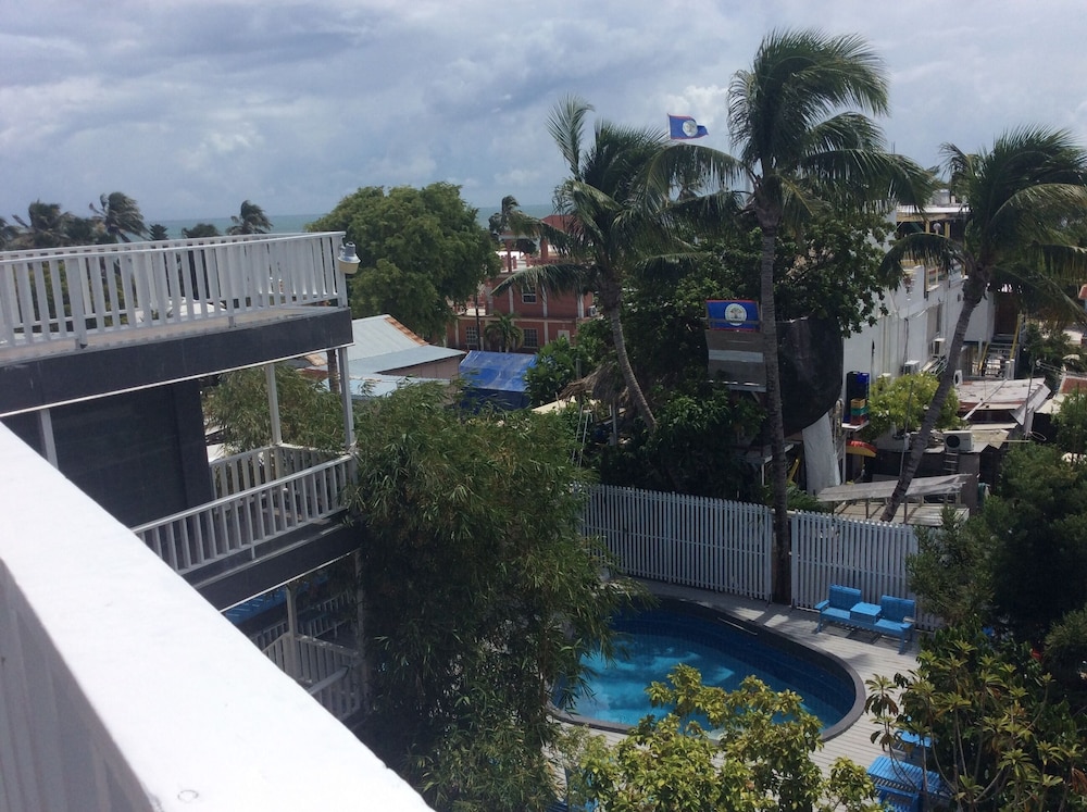 China Town Hotel,Belize City>>Belize,2 star