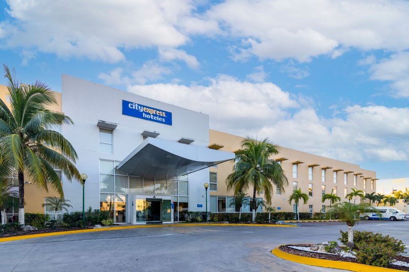 City Express By Marriott Playa Del Carmen,Avenida Balamkanche, Playacar Fase Ii,3.5 star