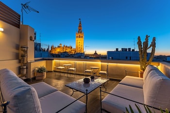 angeles 6 giralda luxury by valcambre