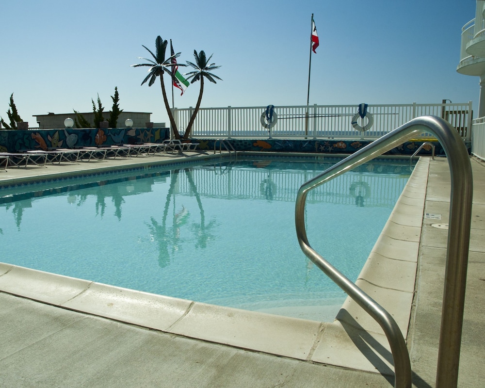 coliseum ocean resort