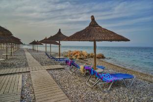 Kokkoni Beach Hotel,Gortynia>>Corinth,2 star