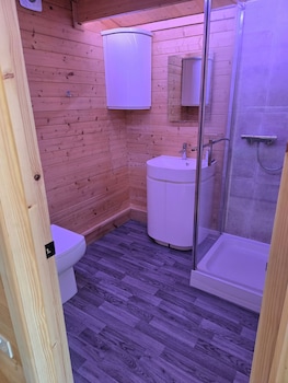 Pet Friendly Private Cabin Town Eurotunnel Beach,,3 star