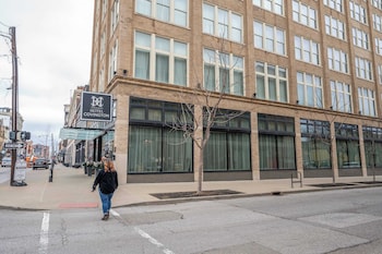 the heart of madison suites