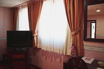 Hosteria Sara By Gaiarooms,Santa Marta De Tormes>>Salamanca,0 star