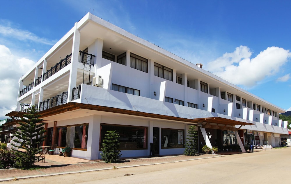 coron gateway hotel and suites