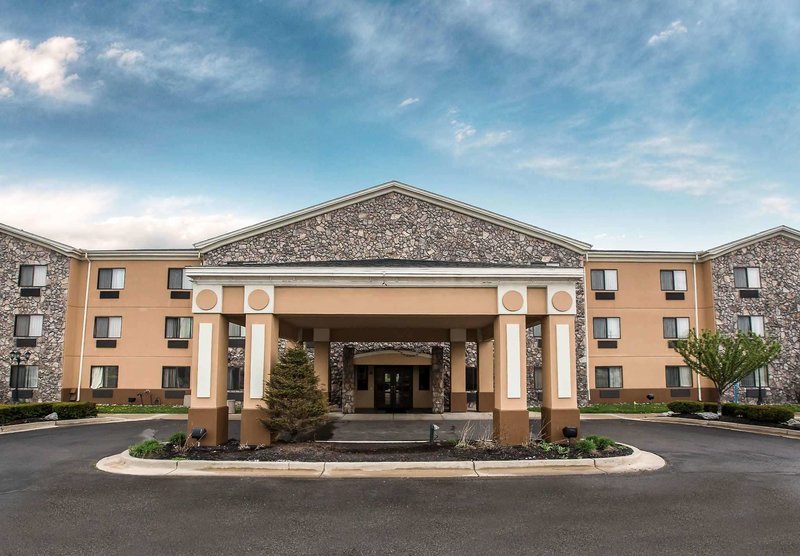 econo lodge inn and suites