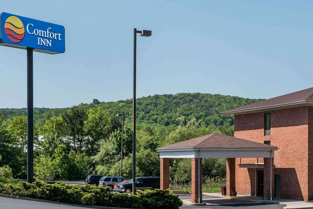 Comfort Inn Pine Grove Area,Cornwall>>Carlisle,3 star