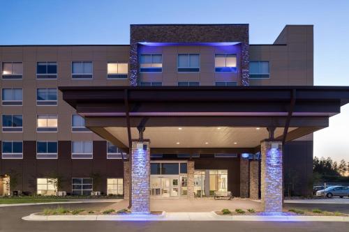 holiday inn express and suites duluth north miller