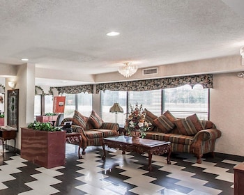 quality inn edmund pettus bridge area