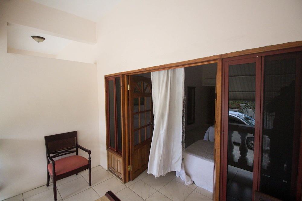 Chateau Margarite Hotel,In Montego Bay,3 star
