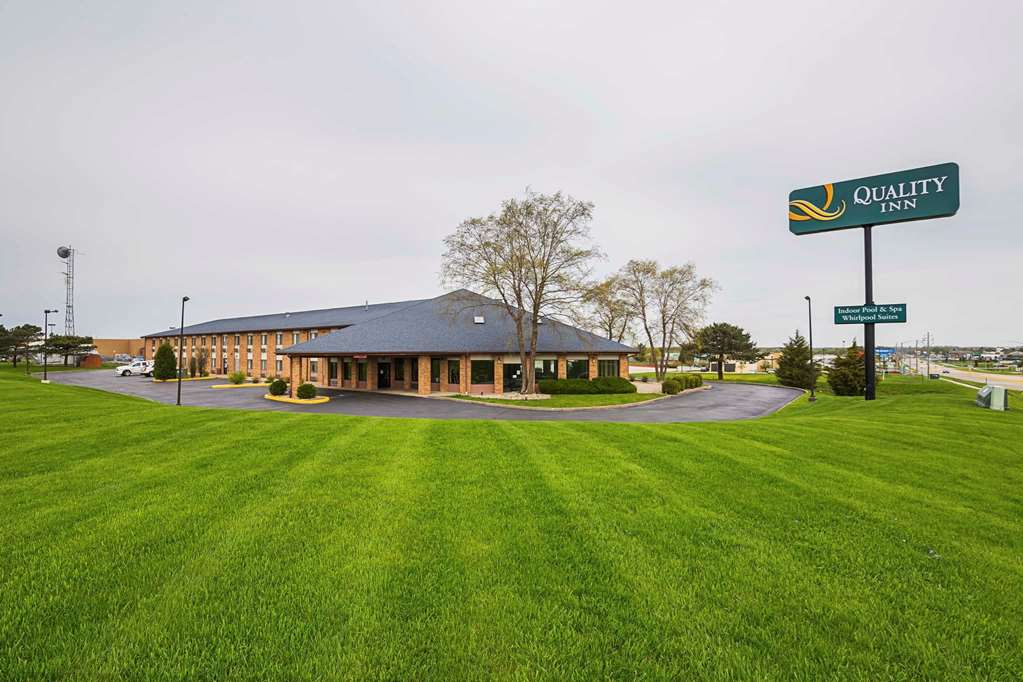 Quality Inn Waverly,Waterloo>>Black Hawk County,2.5 star