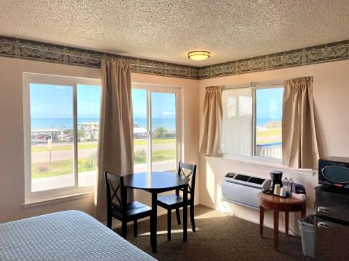 coast riders inn