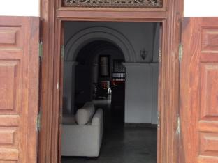 khalids guest house galle