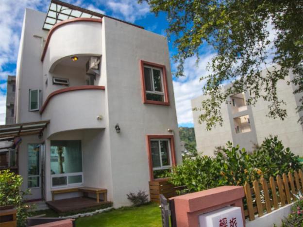 soft travel hostel