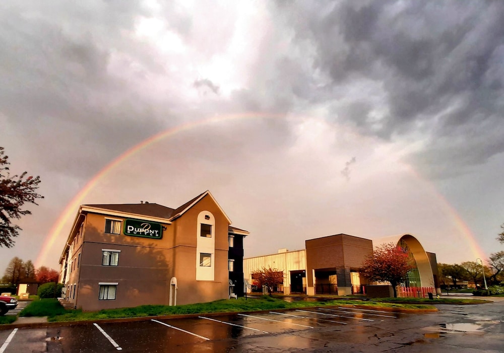Dupont Suites,Near Baptist Hospital East,2 star