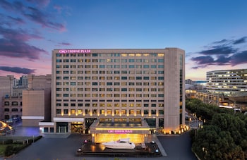 Crowne Plaza Shanghai Noah Square By Ihg,No 1699 Jinshajiang Road,4 star