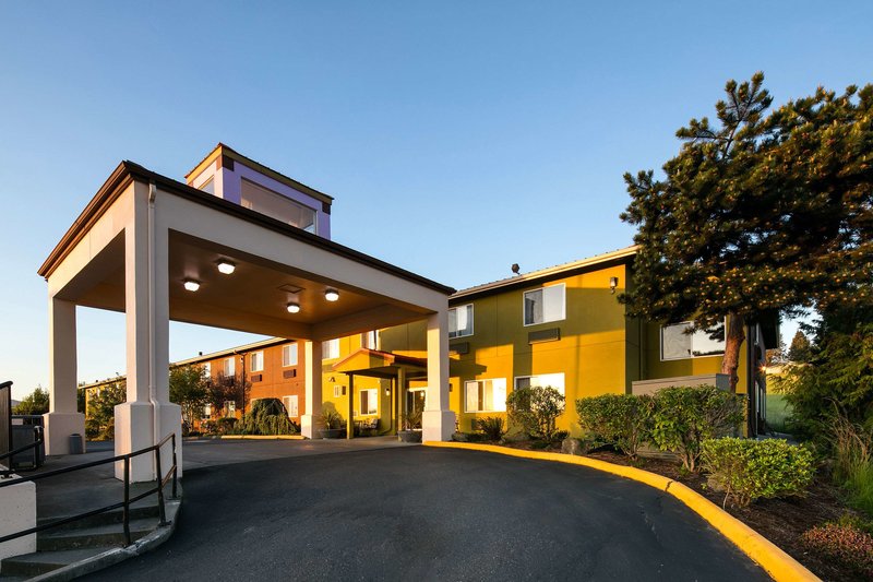 Red Lion Inn & Suites Sequim