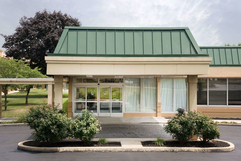 days inn and suites by wyndham york