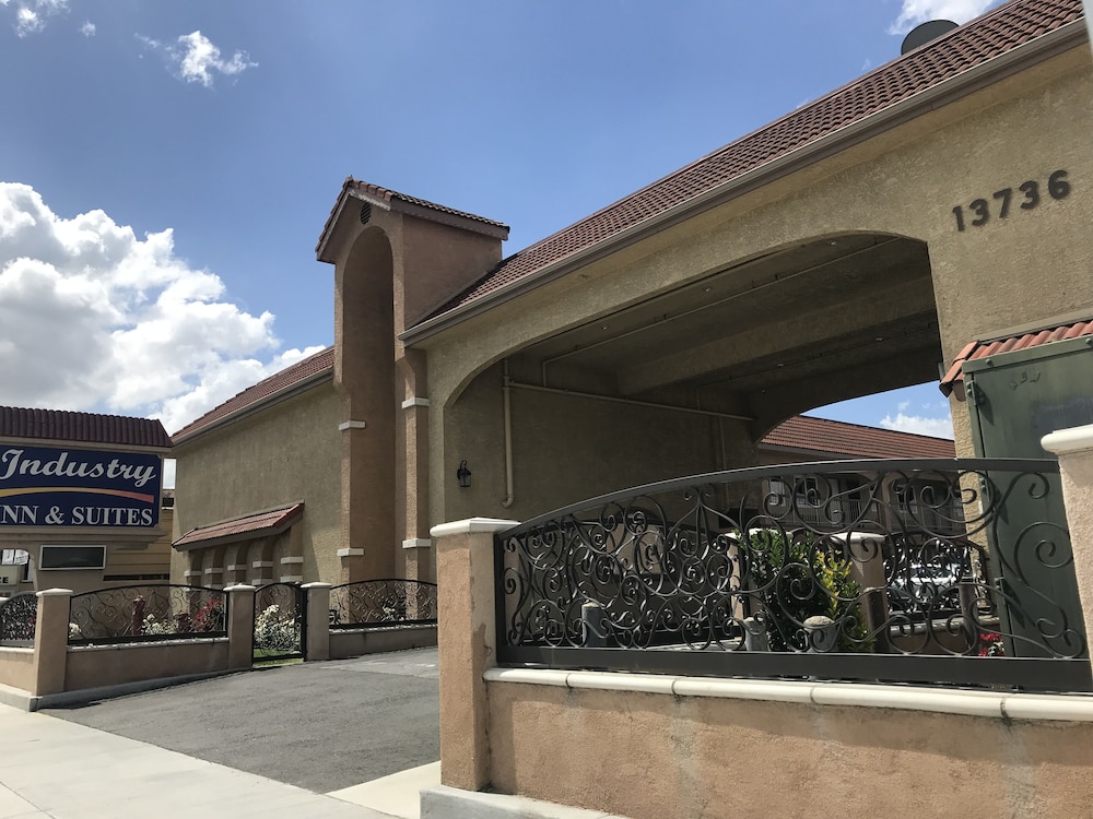Industry Inn & Suites,El Monte>>City Of Industry,2.5 star