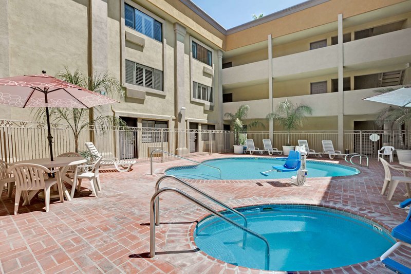 days inn by wyndham west covina