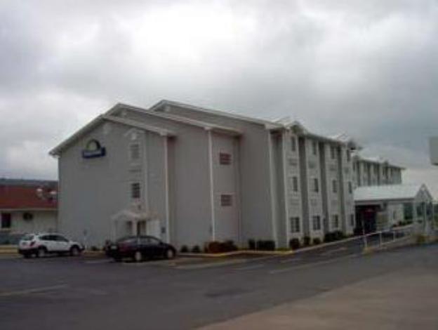 Quality Inn,Sallisaw>>Fort Smith,3 star