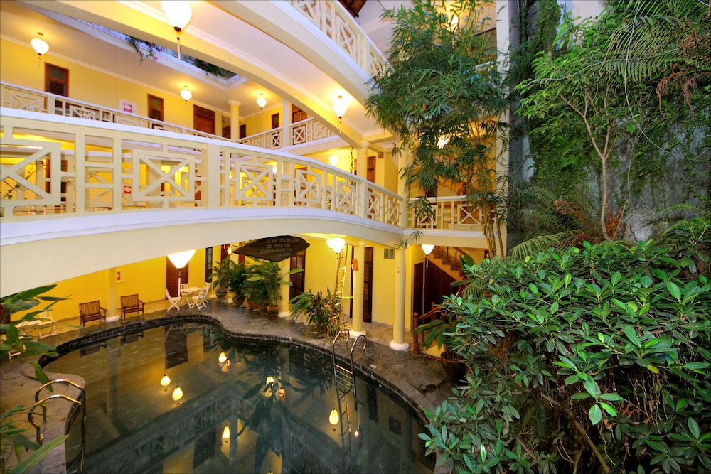 Thanh Van 1 Hotel,Da Nang>>Cam Pho,3 star