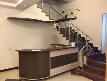 Omega Hotel,Bugulma>>Almetyevsk,3 star