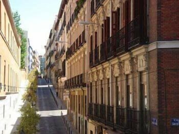 hostal noviciado