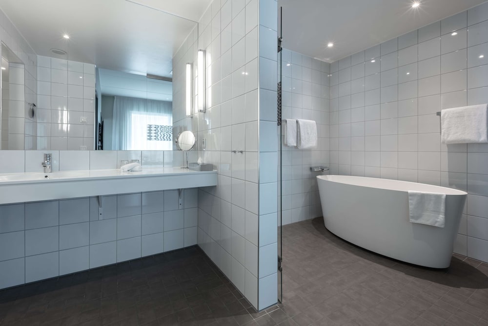 Radisson Blu Metropol Hotel, Helsingborg,Helsingborg Heliport>>Helsingborg,4 star