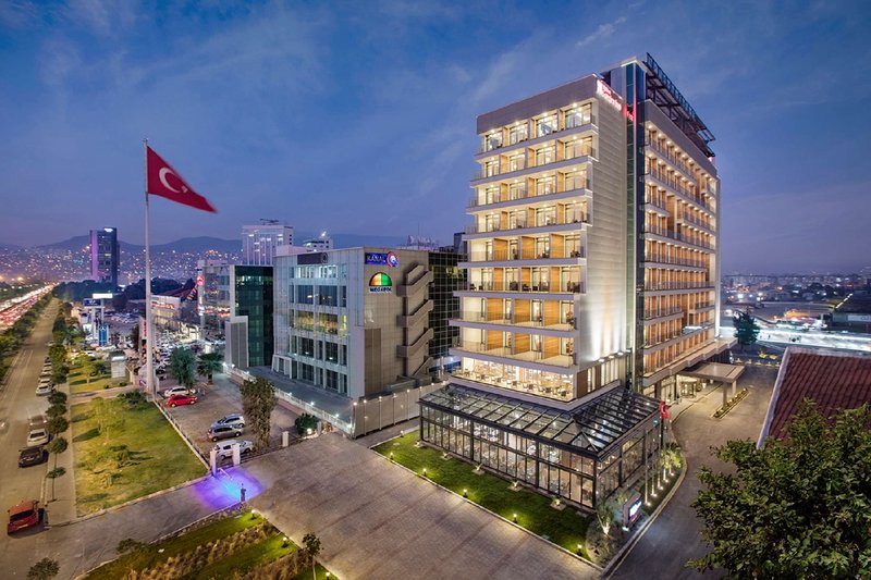 hilton garden inn izmir bayrakli