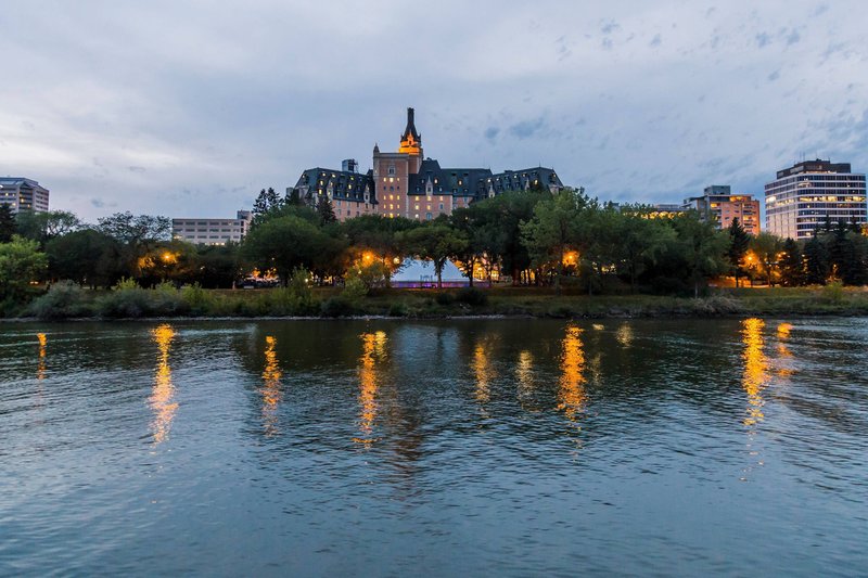 Delta Hotels By Marriott Bessborough