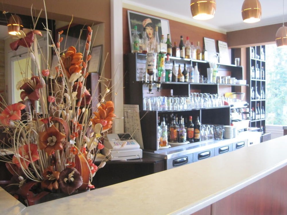 Hotel Restaurant  Rive Gauche