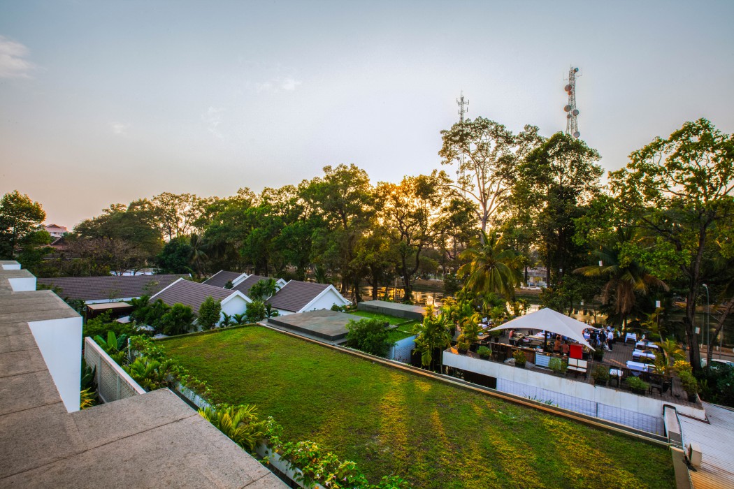 lynnaya urban river resort