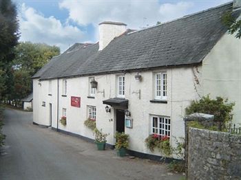 Fox & Hounds