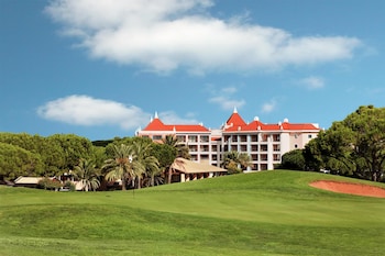 hilton vilamoura as cascatas golf resort and spa