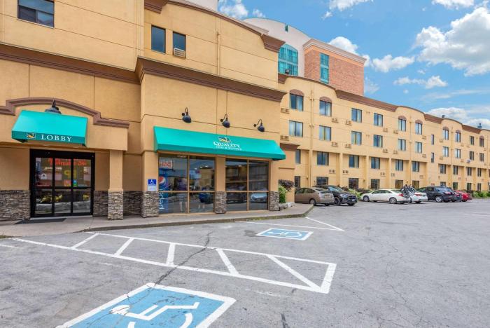 Quality Inn & Suites,Ontario>>Niagara Falls,3 star
