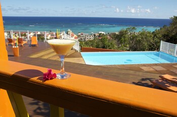 Hotel Le Soleil Levant,Capesterre-De-Marie-Galante>>Capesterre-Belle-Eau,3 star