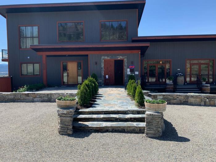 wesbert winery and guest suites