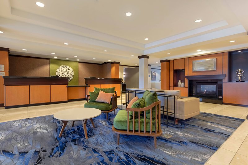 Fairfield Inn & Suites By Marriott Rockford,Winnebago>>Rockford,3 star