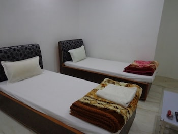 Jyoti Guest House,Near Mahabodhi Temple,2 star