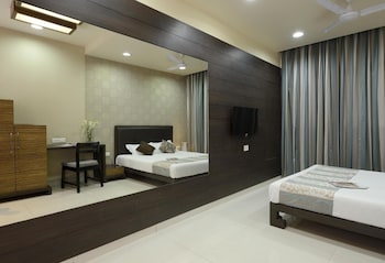 Hotel Raj Mahal,Maharashtra>>Pune,2 star